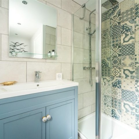 mediterranean bathroom design