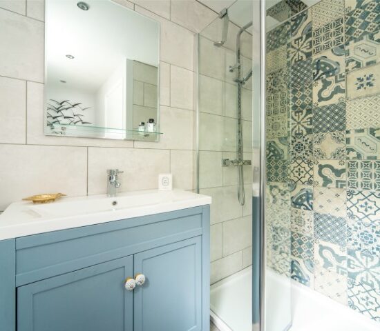 mediterranean bathroom design